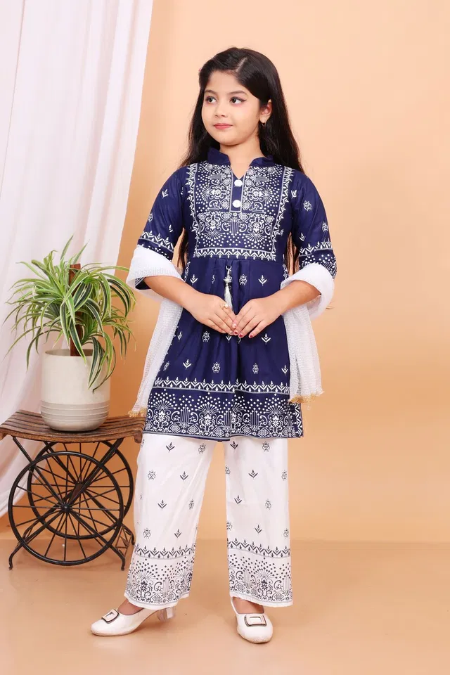 Maheera Fashion Girls Festive & Party Kurta, Pyjama & Dupatta Set