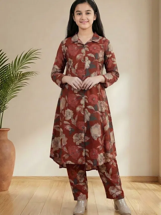 Vetrokart Girls Casual Kurta and Pyjama Set