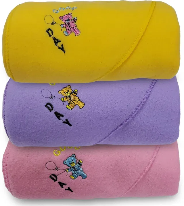 alamodey Cartoon Crib Hooded Baby Blanket for  Mild Winter