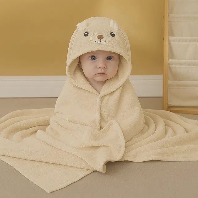 AKDC Microfiber 250 GSM Bath Towel