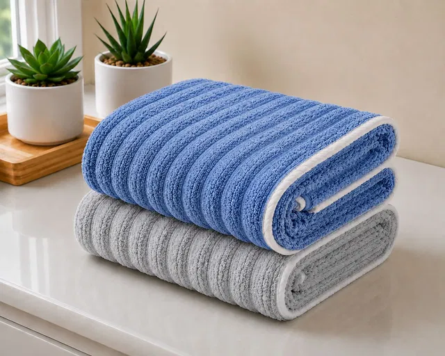 Ojalika Fashion Microfiber 380 GSM Bath, Beach, Sport Towel Set