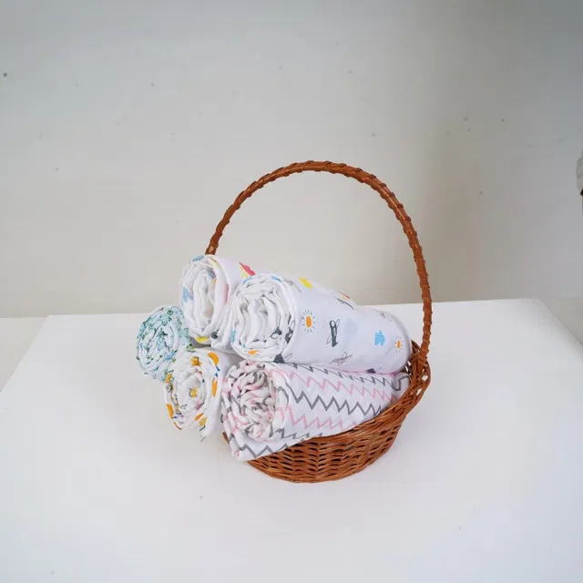 kin & tin home textiles Cotton 150 GSM Bath Towel