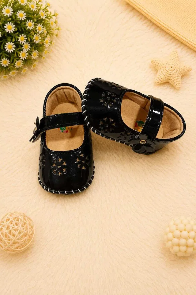 Nibletto 6 to 12 Months Baby Girls Synthetic Leather Anti Slip Velcro Belly Booties