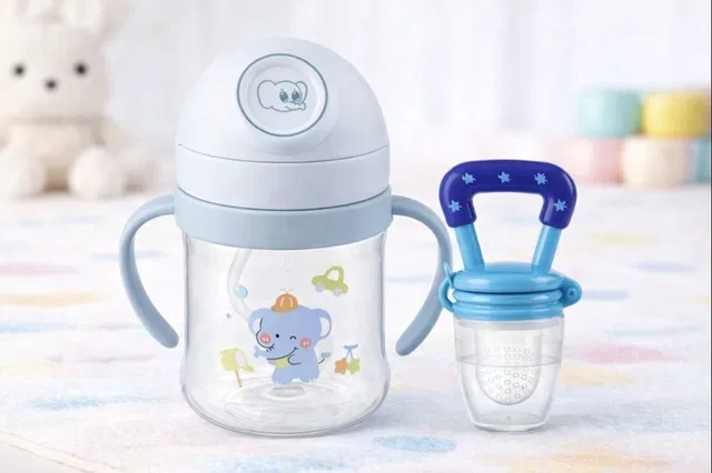 Magic Pebbles Eco-friendly Baby Silicon Straw Sipper Water Bottle 300ml For kids With Strap