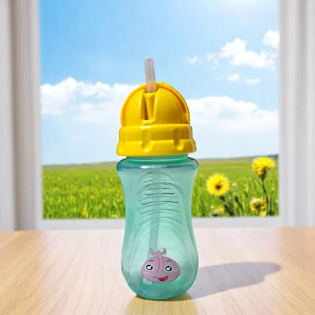 BABYTOTZ Leakproof Straw Sipper with Lid – Ideal for Travel Use