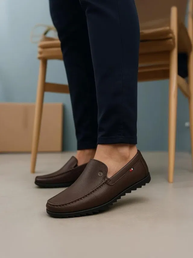 Stride Up Lightweight Stylish Casual Synthetic Leather Loafers For Men