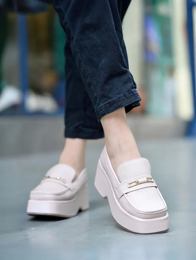 SHOETOPIA Women Heels