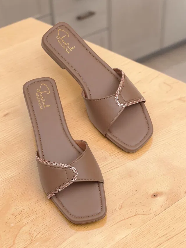 Shoestail Women Flats