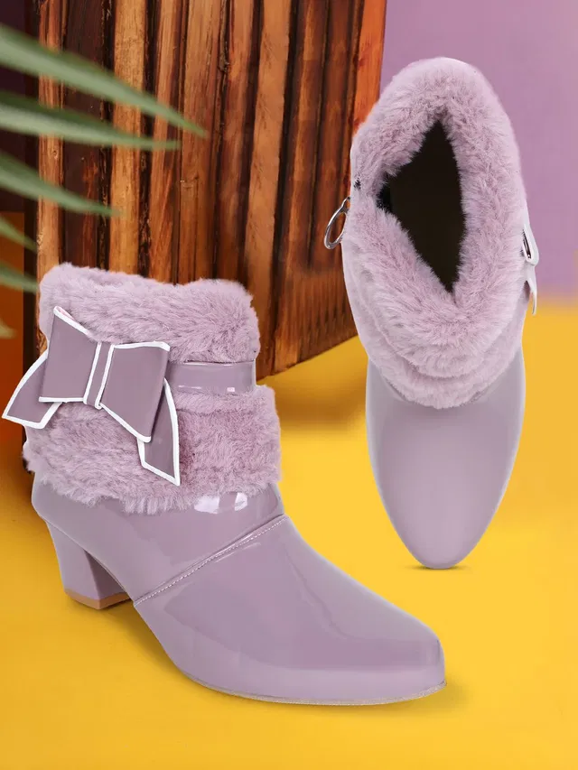 Blushwalk Hello Kitty Girls Zip Casual Boots
