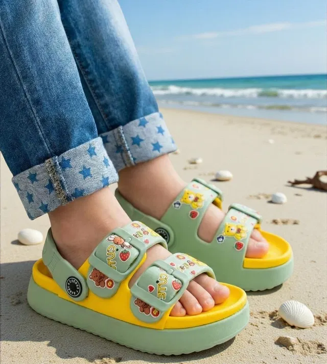 ZNSROYAL Boys & Girls Buckle Clogs