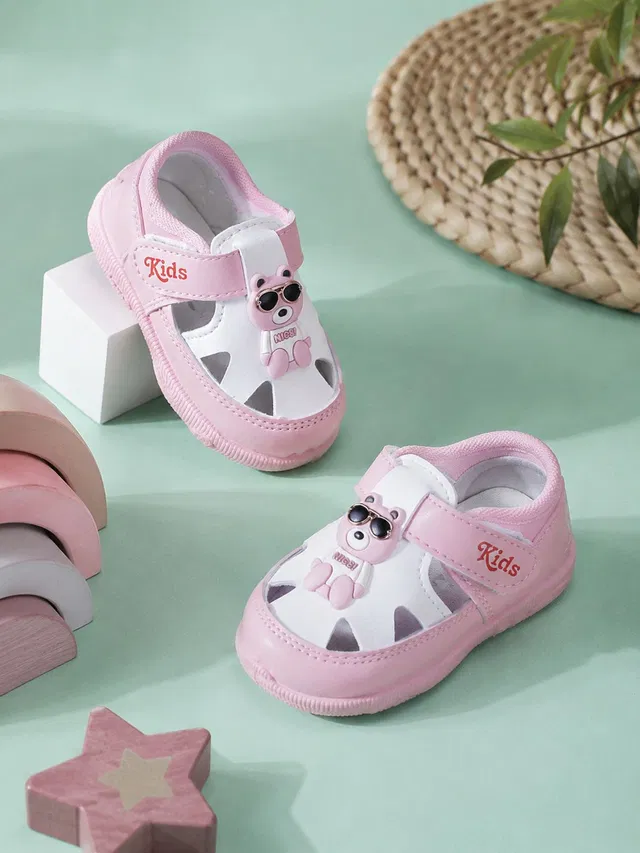 Rizona Boys & Girls Velcro Flats