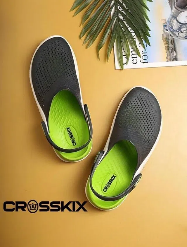Crosskix Men Flats