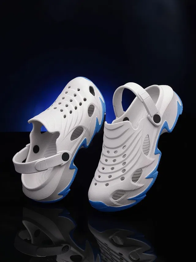 ATHREE Men Clogs