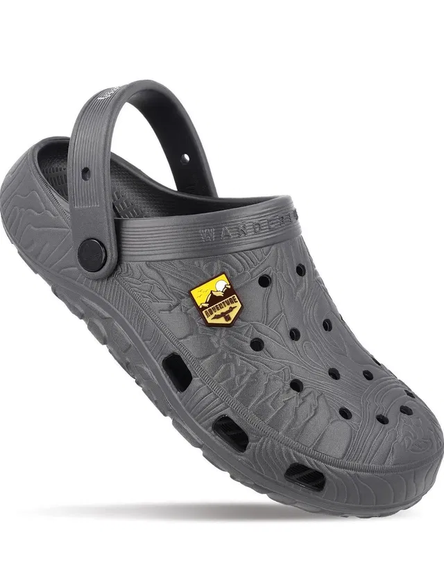 WALKAROO Men Casual