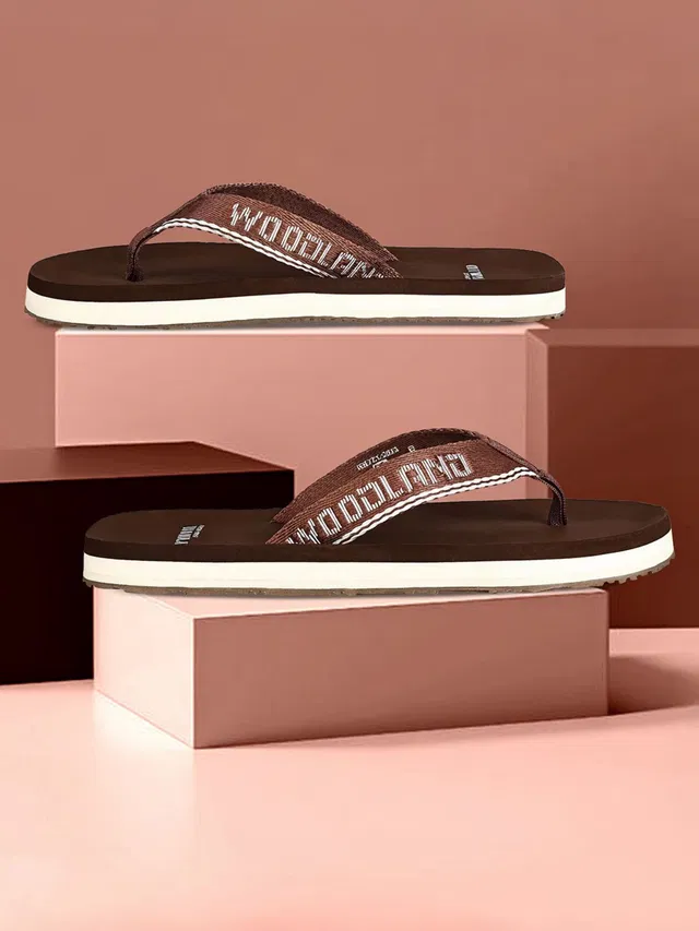 WOODLAND Men Lightweight Comfortable Casual Summer Wear Slippers