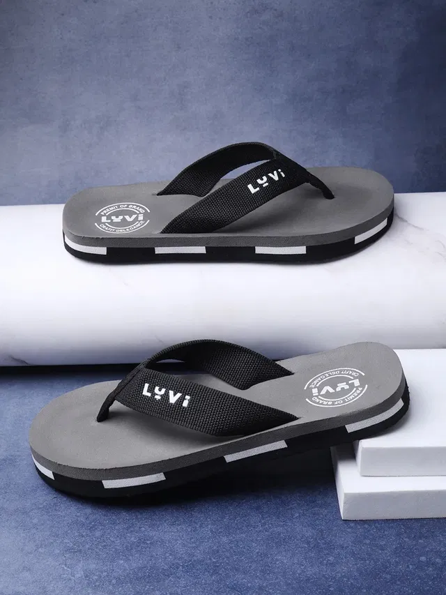 LYVI Men Slippers