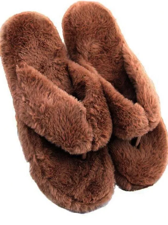 WOLVESDEN Women Slippers