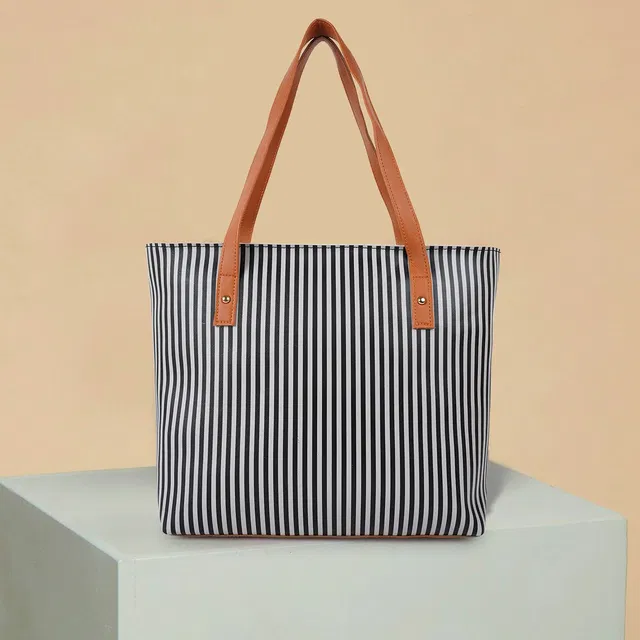 PEARLUXIS Women Black Tote