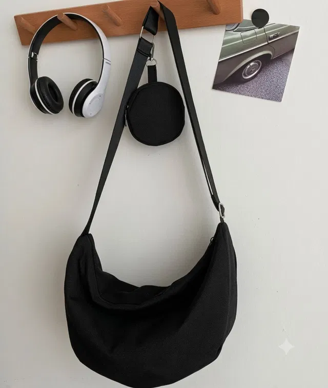 Zaiab Black Sling Bag Trendy Sling bag for Women | Crossbody/Sider bag .