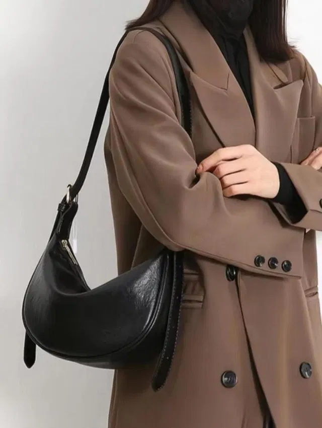 LIZIQI Black Sling Bag Trendy korean Sling Bags for women