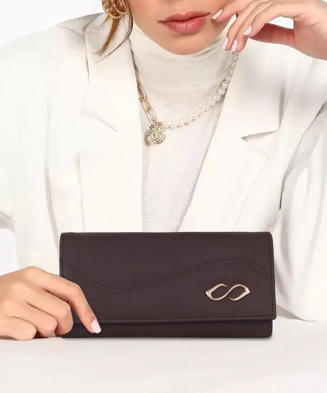 Reshu Casual, Formal Brown  Clutch