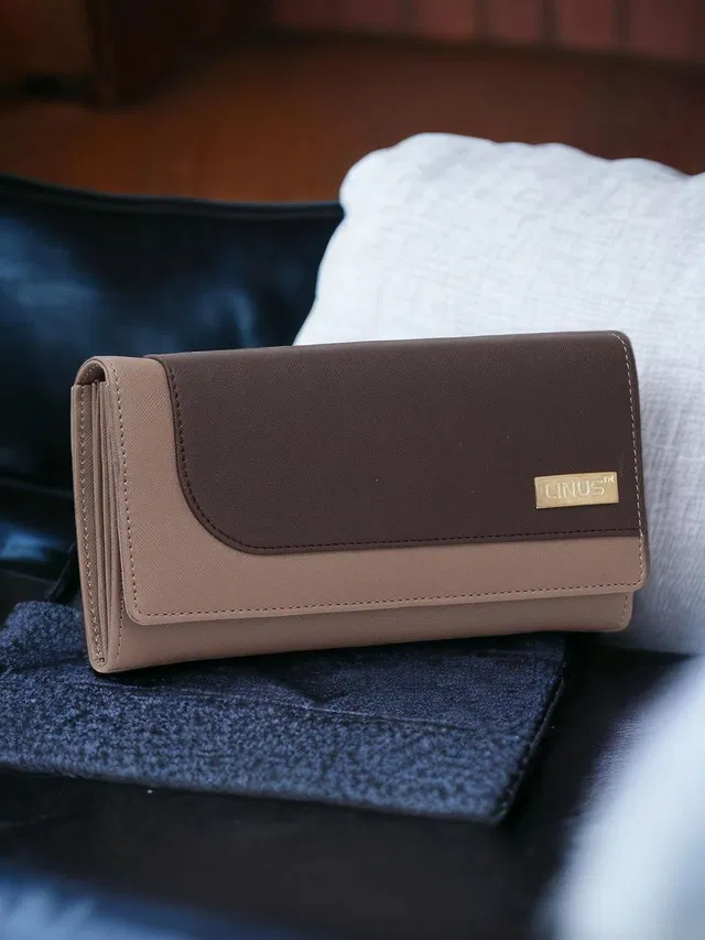 linus Casual Gold  Clutch