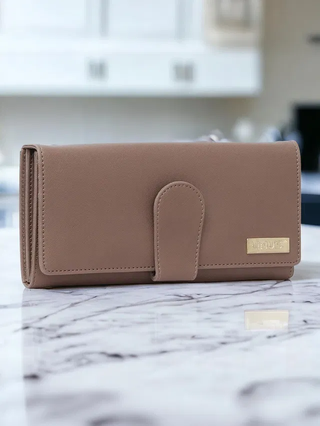 linus Casual Gold  Clutch
